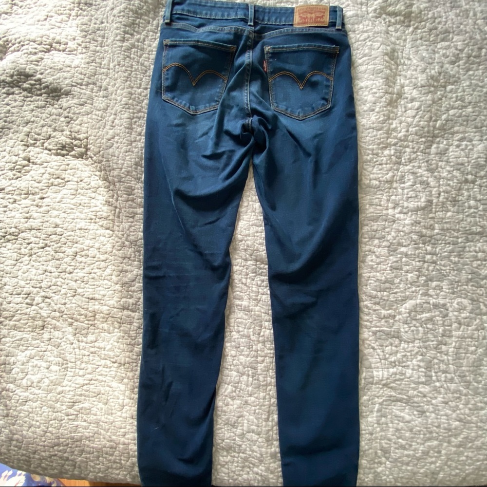 Levi’s 711 - Picture 3 of 3